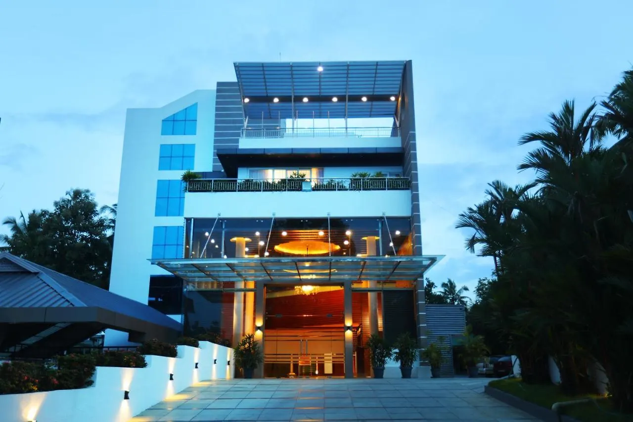 Hotel Kabani Regency Kochi 4*,