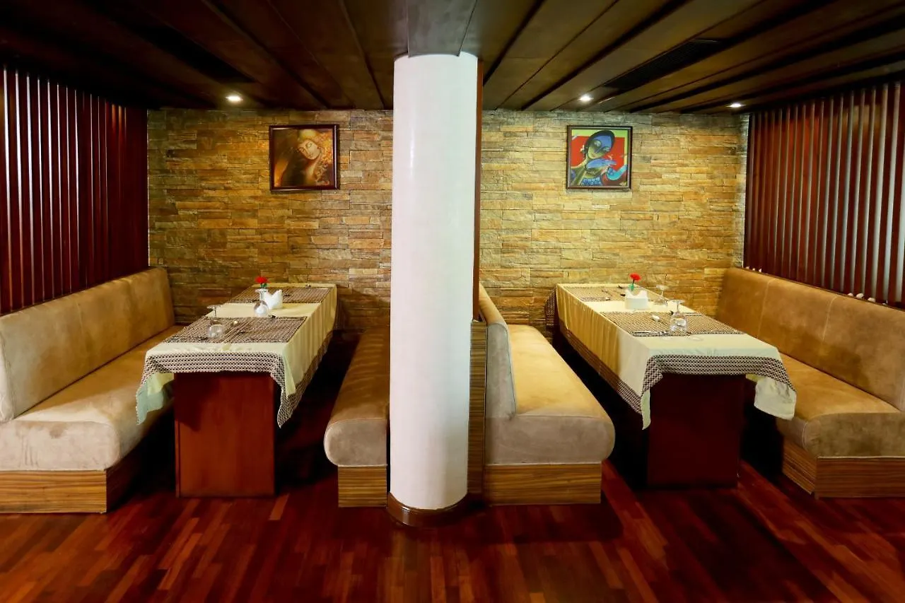 Hotel Kabani Regency Kochi